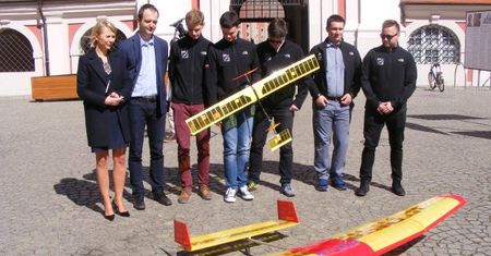 Poznańscy studenci skonstruowali nowe modele dronów na prestiżowe zawody w USA