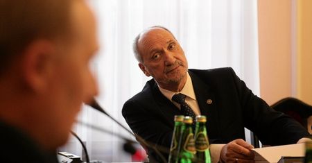 List ministrów obrony Francji i Niemiec do Antoniego Macierewicza. Napisali ws. Caracali