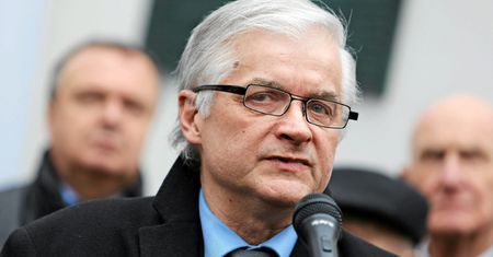 Cimoszewicz atakuje PiS. "Skończyła się praworządność, Jarosław Kaczyński zmierza ku dyktaturze"
