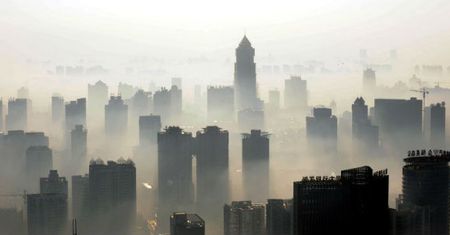 Chiński smog zabija. Władze rozwiązują czy ukrywają problem?