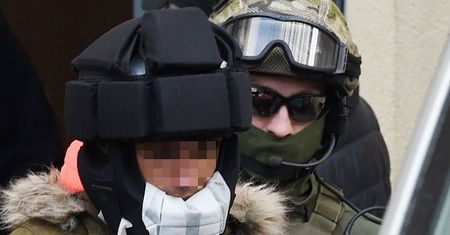 Kajetan P. zaatakował dwie osoby w więzieniu. Ranny został strażnik. Sąd przedłużył o cztery tygodnie obserwację psychiatryczną