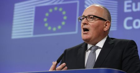 Komisja Europejska wyda ocenę dot. Trybunału Konstytucyjnego. Polska bliżej sankcji