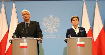 "Die Tagespost" chwali Szydło i Waszczykowskiego. "Kwiaty z Polski"