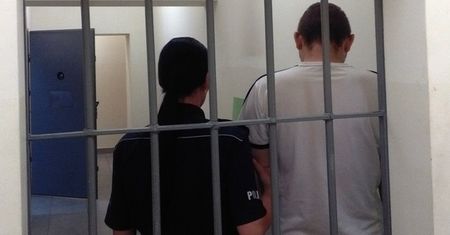 19-latek zaatakował nożem 24-latka. Grozi mu dożywocie
