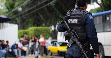 Amnesty International: policja i wojsko w Meksyku używają przemocy seksualnej wobec zatrzymanych kobiet. Opublikowano raport z historiami ofiar