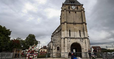 Uchodźca z Syrii został zatrzymany w związku z atakiem na kościół w Saint-Etienne-du-Rouvray