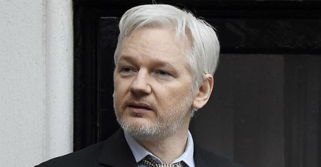 Julian Assange: następny wyciek informacji doprowadzi do aresztowania Hillary Clinton