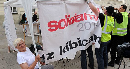 Solidarni 2010 na zawsze znikną sprzed Pałacu?