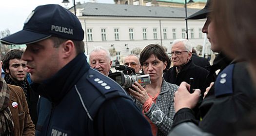 "Solidarni 2010" wrócili przed Pałac
