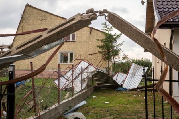 Nawałnice nad Polską. Tysiące odbiorców nadal bez prądu