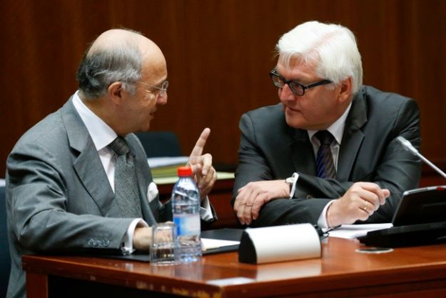 Od lewej: Laurent Fabius i Frank-Walter Steinmeier