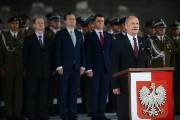 Antoni Macierewicz: Wojsko Polskie coraz bardziej nowoczesne i powiększa swoje szeregi