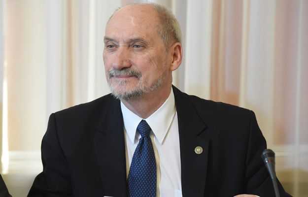 Szef MON Antoni Macierewicz