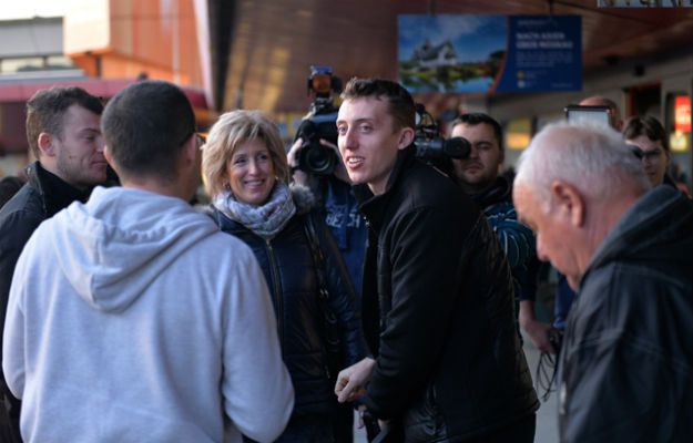 Ośmiu marynarzy z zaatakowanego statku "Szafir" wraca do Polski