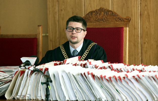 Sędzia Wojciech Łączewski na sali rozpraw