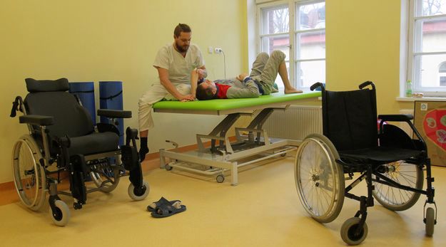 Ministerstwo Zdrowia odwraca się od kliniki "Budzik"? Wciąż nie wydało potrzebnego dokumentu