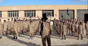 Państwo Islamskie szkoli dzieci na zamachowców