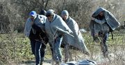 Kierowca porzucił na autostradzie ponad stu migrantów