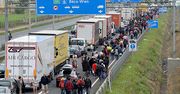 6500 uchodźców dotarło do Austrii, część jest w drodze do Niemiec