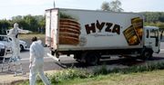 Z ciężarówki przy autostradzie w Austrii wydobyto 71 ciał. Zatrzymano trzy osoby