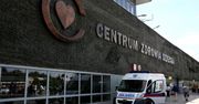 Jeżdżą zdezelowanymi karetkami. Największy szpital w Polsce prosi o pomoc