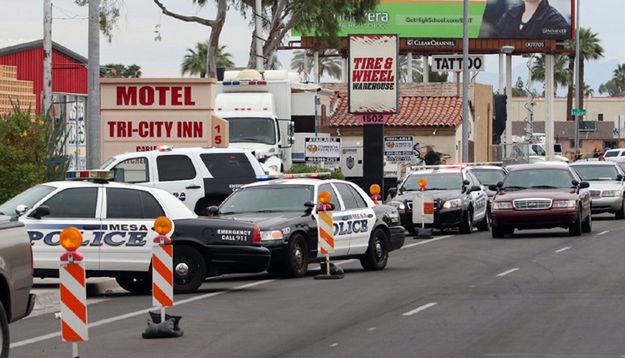 Strzelaniny w Arizonie, 1 ofiara śmiertelna, 5 rannych