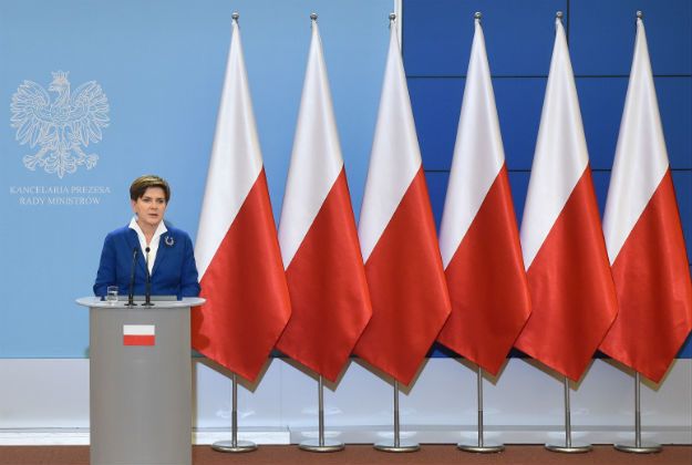 Zagraniczne media odnotowały brak flagi UE na konferencji Beaty Szydło