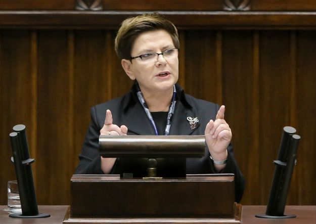 Dosadna analiza expose: zaczęła się demokracja populistyczna