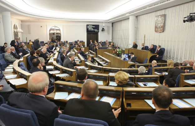 Uzupełniające wybory do senatu w województwie podlaskim - ruszyła kampania w mediach