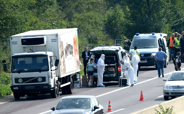 Kilkudziesięciu martwych uchodźców znaleziono w ciężarówce w Austrii