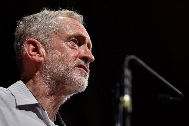 Popularny brytyjski polityk Jeremy Corbyn chce wagonów metra specjalnie dla kobiet