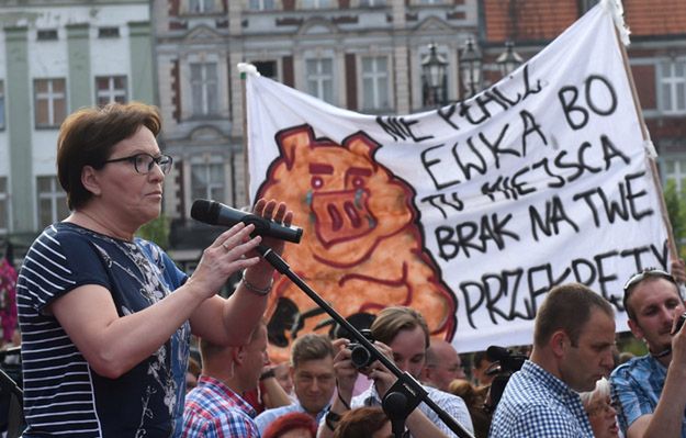 Wystąpienie Ewy Kopacz przerwane okrzykami: "kłamiesz"