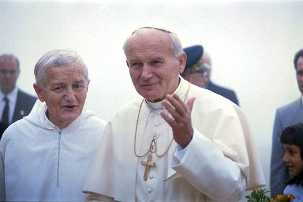 "The Times" przeprasza za słowa, że Jan Paweł II to "pierwszy papież nie-katolik"