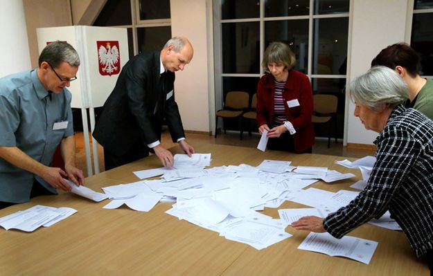 Wiceszef PKW: trwa liczenie głosów w wyborach prezydenckich