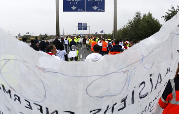 Francja buduje czterometrowy mur na granicy