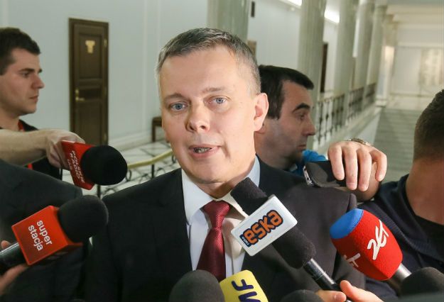 Siemoniak o wystąpieniu Macierewicza: to jest kompletnie nieodpowiedzialne, zafundowano nam kabaret