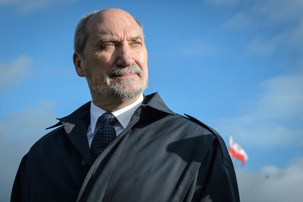 Katastrofa smoleńska. Antoni Macierewicz nie ma złudzeń: nastąpił zmasowany atak dezinformacyjny, ale zbliża się godzina prawdy