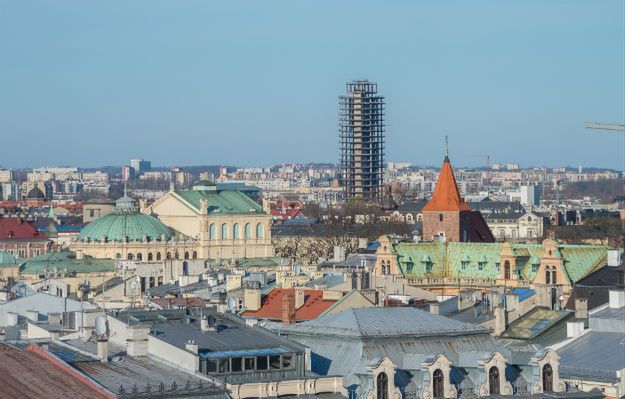 Ptaki nie wstrzymają rozbiórki "szkieletora" w Krakowie