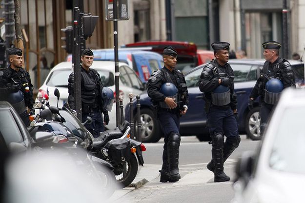 Policyjna akcja antyterrorystyczna w Paryżu. Zatrzymano mężczyznę