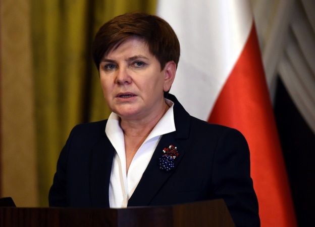 Premier Beata Szydło: Polska będzie chronić Polaków mieszkających za granicą