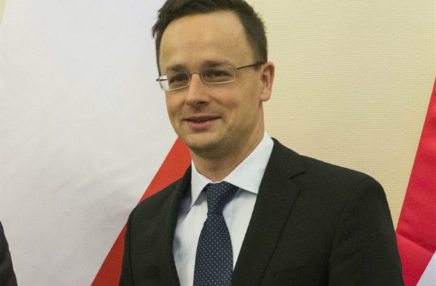 Szef węgierskiego MSZ: polityka UE wobec migracji jest pełna hipokryzji