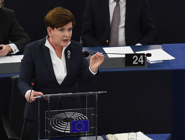 Debata w Parlamencie Europejskim. Rosyjska prasa: Beata Szydło stanęła w obronie Polski