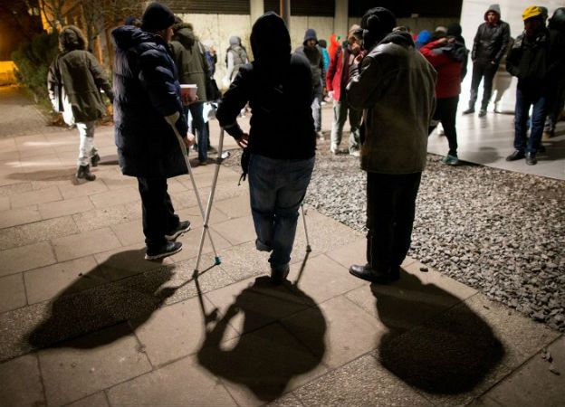 Nieznani sprawcy wrzucili granat na teren ośrodka dla uchodźców w Niemczech