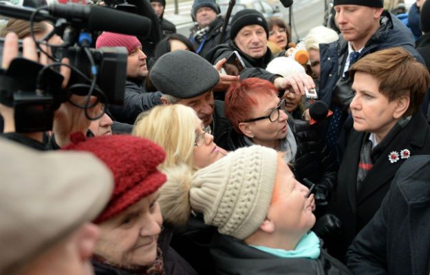 "Jak żyć, pani premier, jak żyć?" Beata Szydło w Radomiu: w Polsce może być normalnie