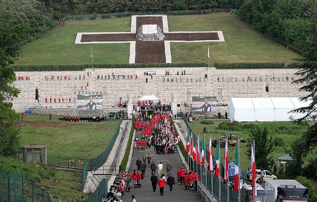 "Świąteczny jarmark" na Monte Cassino. MSZ: podjęliśmy już działania, to niedopuszczalne