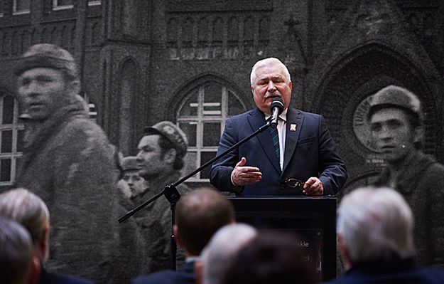 Historia Polski wg. MEN. "Solidarność" jest, Wałęsy brak