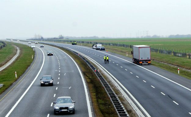 Przesłuchani pierwsi świadkowie. Czynności śledczych ws. incydentu z udziałem auta prezydenta Dudy