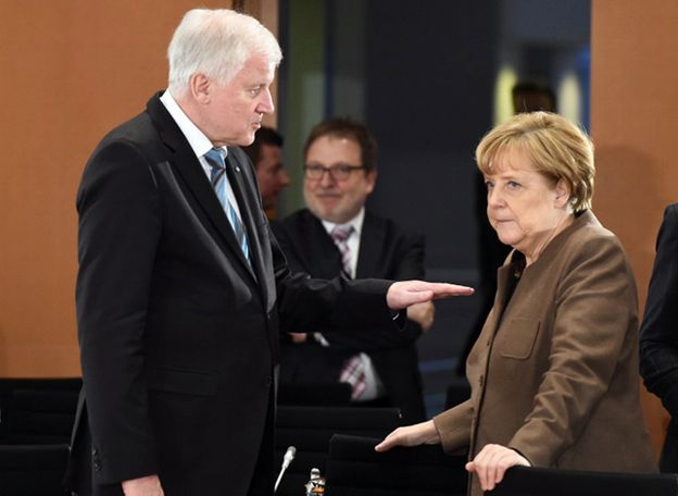 Premier Bawarii krytykuje Merkel: w Niemczech panuje bezprawie