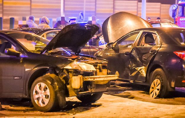 Kierowca Macierewicza odjechał z miejsca wypadku pod Toruniem. Nie czekał na policję