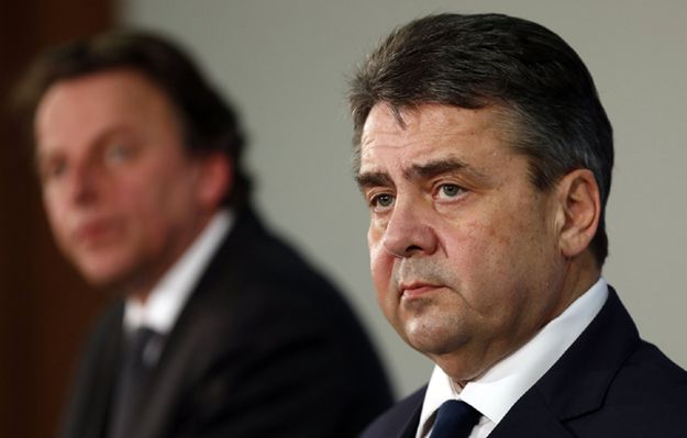 Szef dyplomacji Niemiec Sigmar Gabriel: poparcie dla pracy KE w sporze z Polską